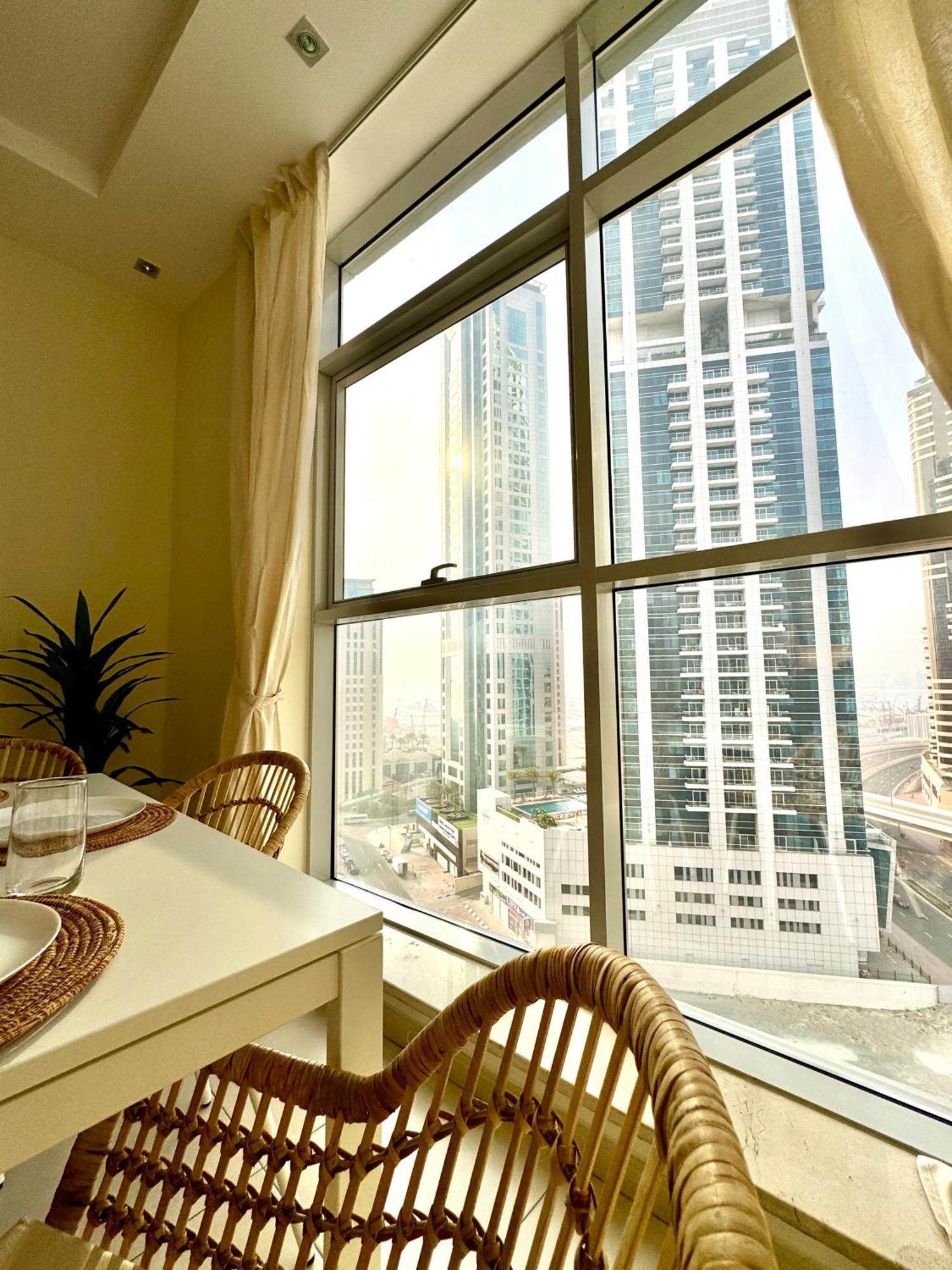 Beautiful And Modern 1br In Marina With Sea View Apartment Dubai